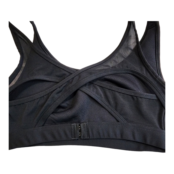 Aerie Sweat Most Support Sports Bra Size Medium - Picture 3 of 9